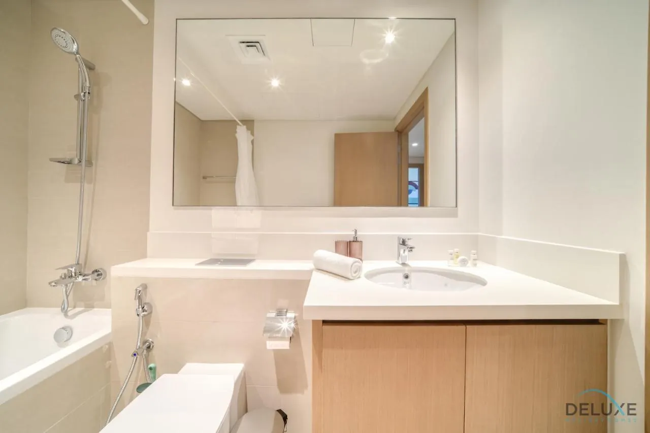 Tropical 2Br At Harbour Views Tower 1 By Deluxe Holiday Homes 迪拜